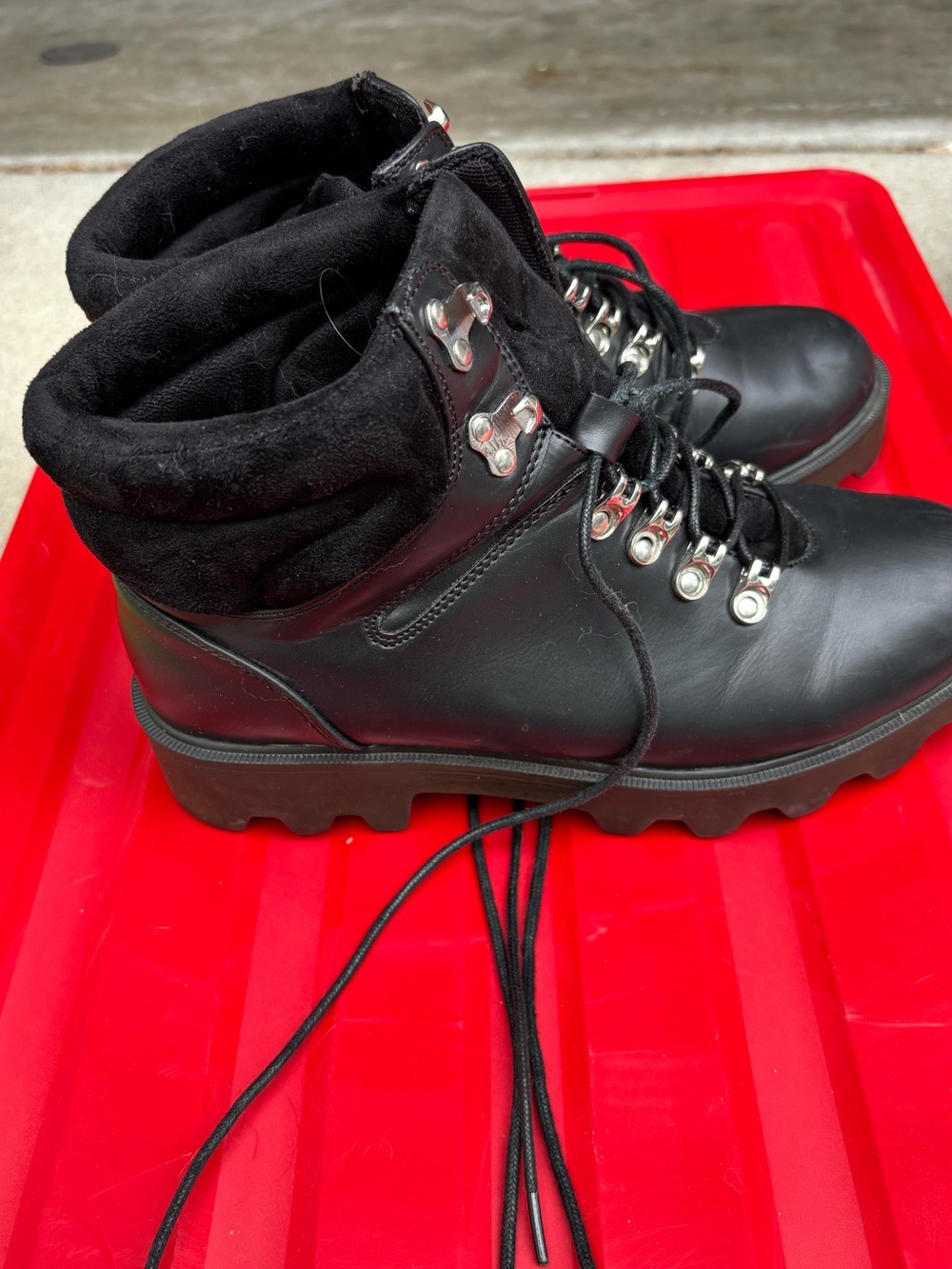 Fashion hiking boots